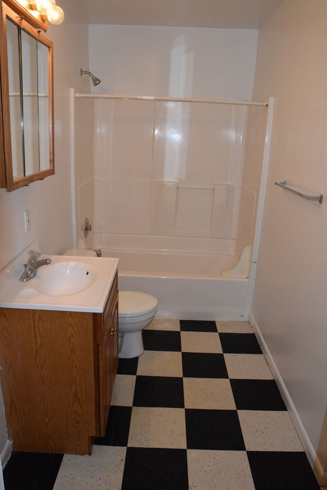 746_Bathroom_3631090415